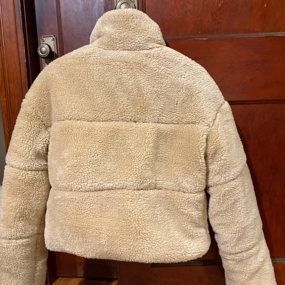 ALO Yoga Tan Fleece Puffer Jacket - Picture 8 of 9